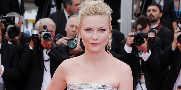 Kirsten Dunst broni Larsa von Triera