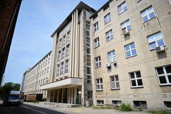 Budynek Politechniki Łódzkiej zostanie wyburzony. Mieszkańcy protestują