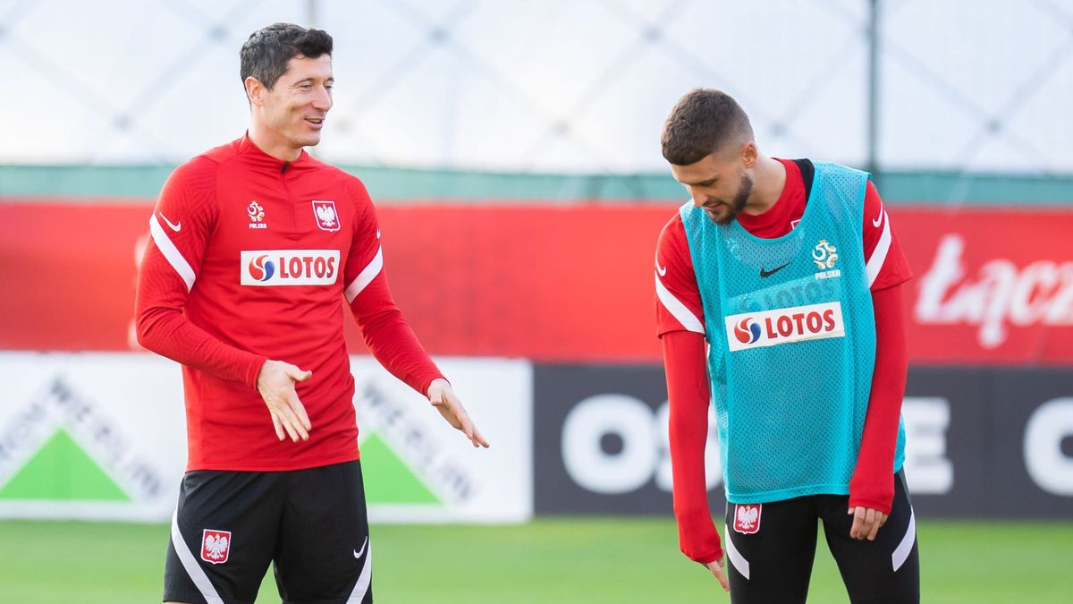 Getty Images / Mikolaj Barbanell/SOPA Images/LightRocket via Getty Images / Na zdjęciu: Robert Lewandowski (L), Mateusz Klich (P) w 2021 roku 