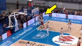 Co on zrobił?! Prawie urwał obręcz, akcja niczym z NBA