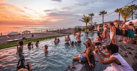 Za słuchanie muzyki na plaży można sporo zapłacić. Mandat nawet do 36 tys. euro