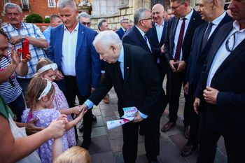 PiS pewne siebie po zwycięstwie Nawrockiego. Szykuje ofensywę