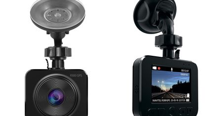 Navitel R300 GPS nagra film Full HD i ostrzeże przed fotoradarem