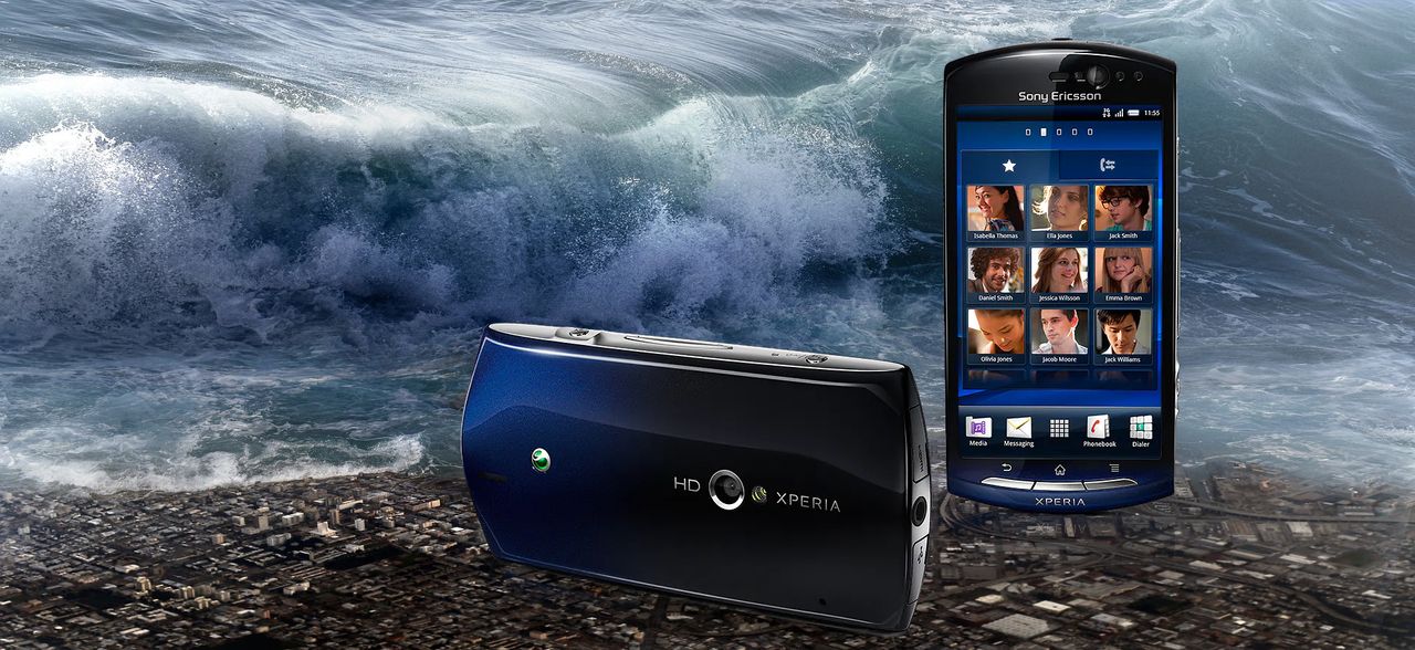 Sony Ericsson Xperia neo, czyli smartfon pokonany przez tsunami [Podróż w czasie]
