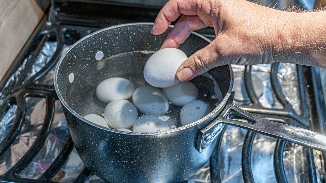 Sadzone, na miękko czy na twardo? Sposób przygotowania jajek ma znaczenie
