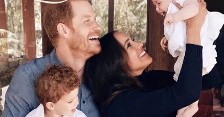 Lilibet, córka Meghan i Harry'ego, skończyła dwa lata. Brytyjska rodzina milczy