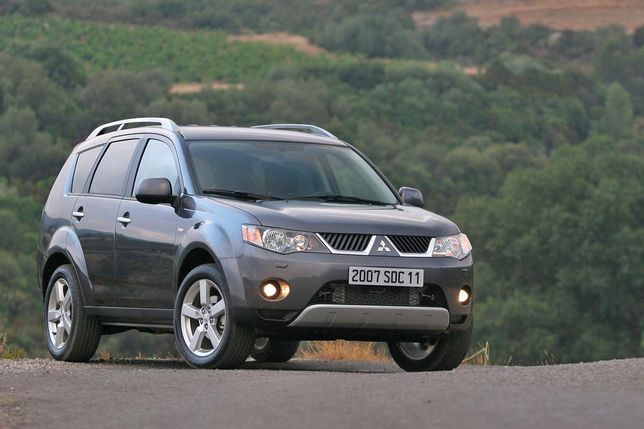 Mitsubishi Outlander II SUVy za 30 tysięcy złotych WP