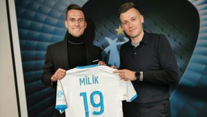 Dwa polskie kluby zarobią na transferze Milika. Wiemy ile i na jakich zasadach