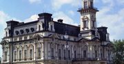 Nowy Sącz. Miasto miliarderów i najniższej krajowej