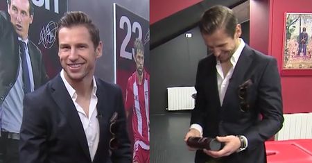 Krychowiak ma w szatni... lakier do włosów! "TRZYMA 48 GODZIN, przetrwa wszystko"