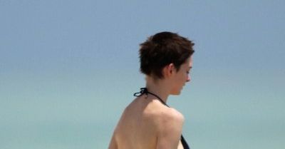 Anne Hathaway: Gwiazda wygląda jak chłopak!