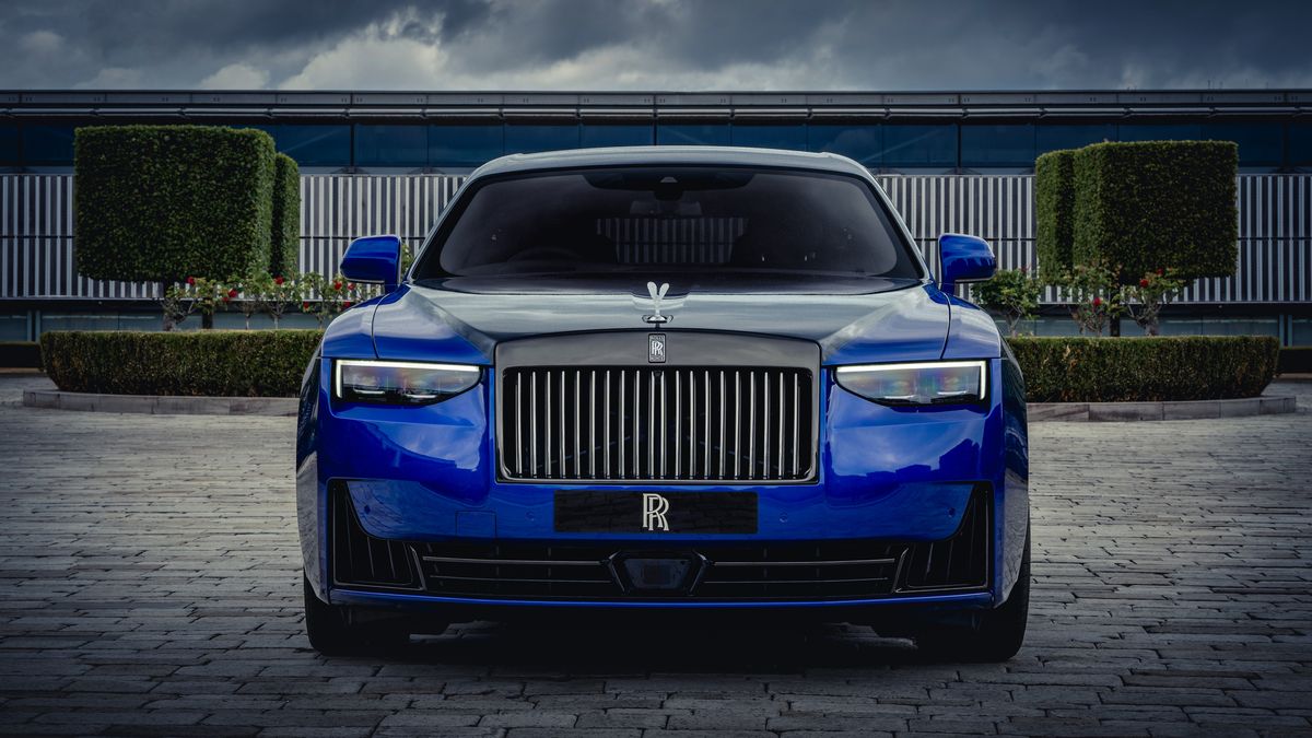 Rolls-Royce Black Badge Ghost Gamer