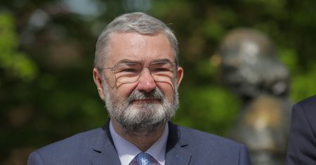 Afera Collegium Humanum. Zarzuty korupcyjne dla Karola Karskiego