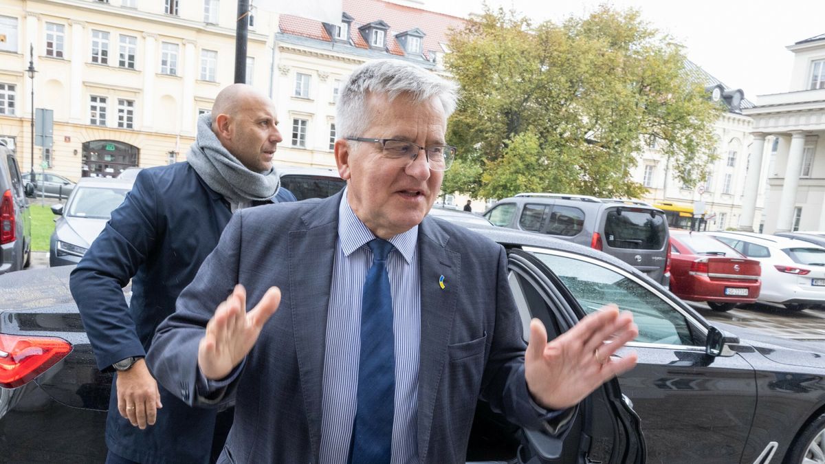 Wsp�lna konferencja lider�w opozycji i by?ych Prezydent�w RP
20.09.2022 Warszawa Wspolna konferencja liderow opozycji i bylych Prezydentow RP
fot. Jacek Dominski/REPORTER
n/z: Bronislaw Komorowski
Jacek Dominski/REPORTER