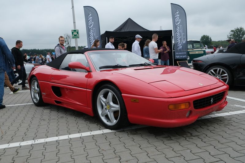 Ferrari F355 Spider