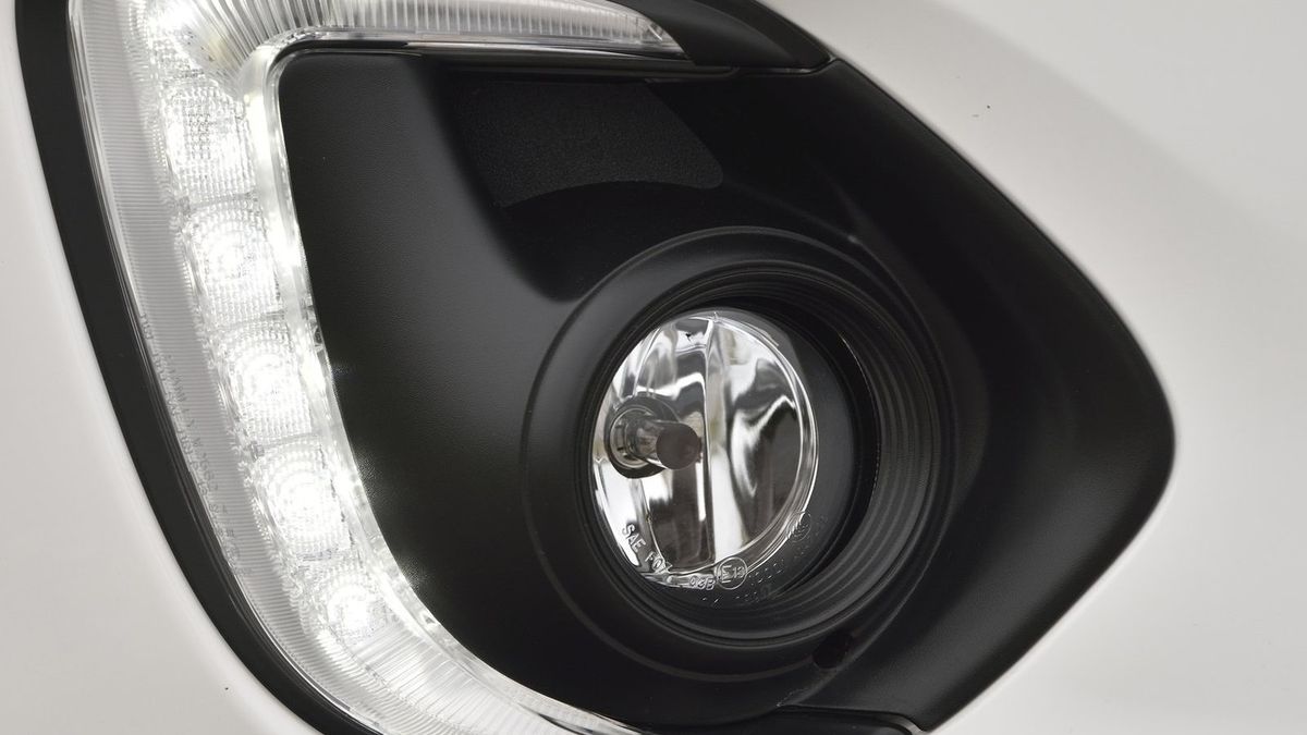 Światła przeciwmgielne Mitsubishi