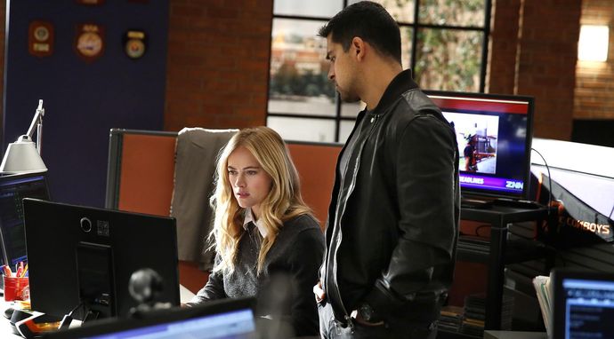 Agenci NCIS 15