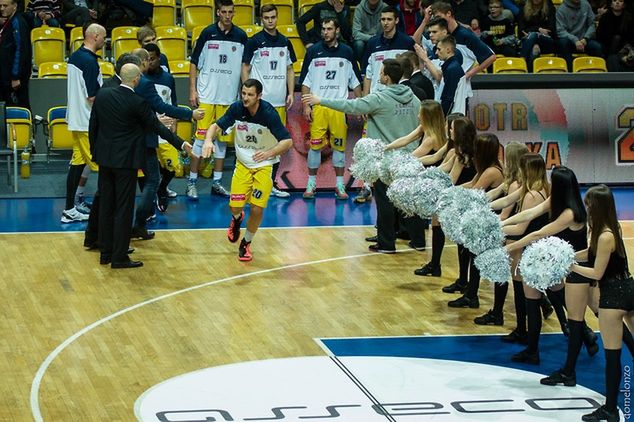 Piotr Szczotka w Derbach Trójmiasta grał z poważną kontuzją