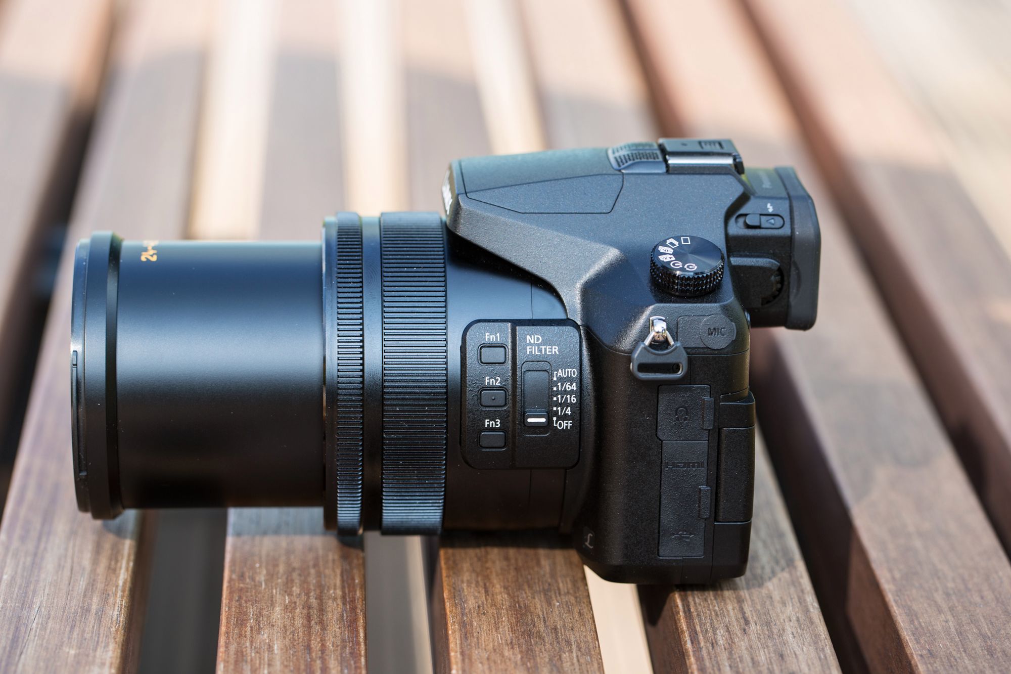 Panasonic Lumix FZ2000 - filmowy superzoom w naszych rękach 4