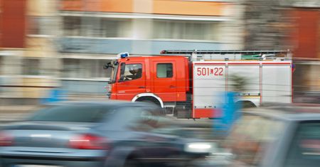 Kłęby dymu nad Wrocławiem. Pożar na placu budowy
