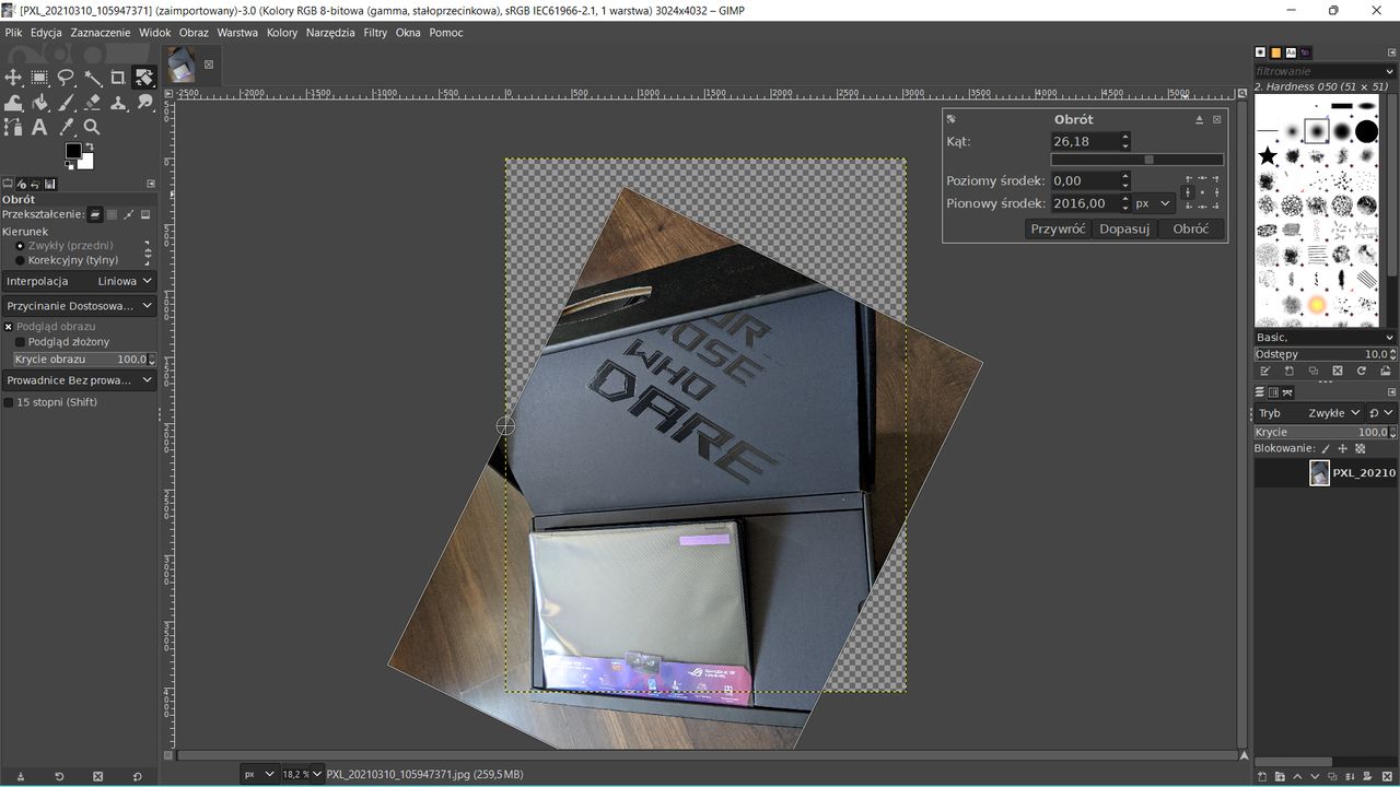 GIMP: po kliknięciu Obróć, obraz zostanie obrócony i skadrowany