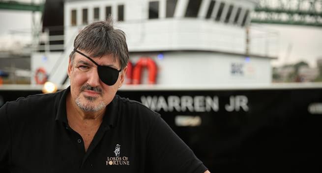 Poszukiwania podwodnego skarbu w History