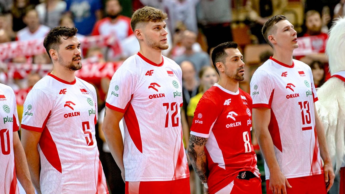 Newspix / PAWEL PIOTROWSKI/400MM.PL / Na zdjęciu: Mikołaj Sawicki (po lewej)