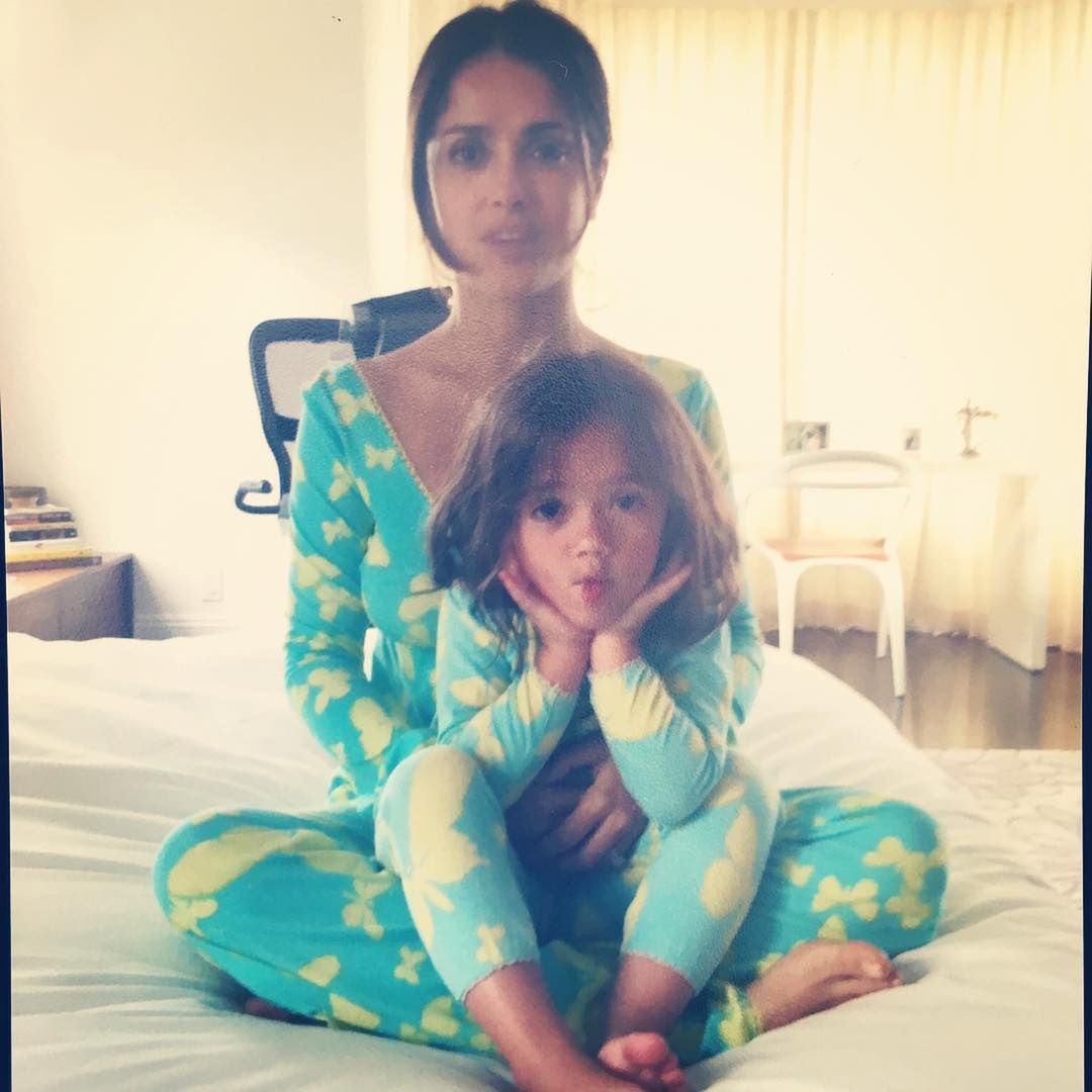 Salma Hayek pokazuje archiwalne zdjęcia z córką