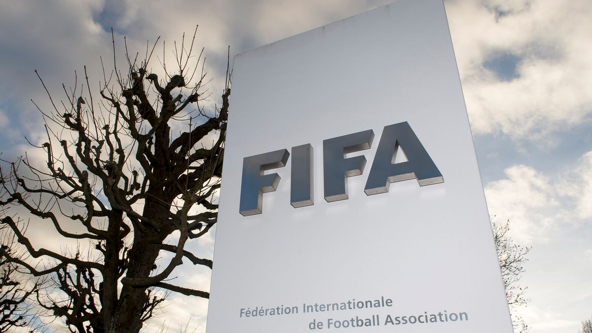 Zdjęcie okładkowe artykułu: PAP/EPA / WALTER BIERI / Na zdjęciu: FIFA