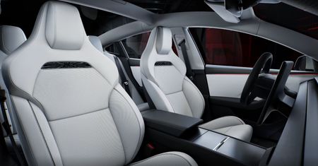 Osiągi jak Lambo Aventador SVJ, 10-krotnie niższa cena i absolutna cisza
