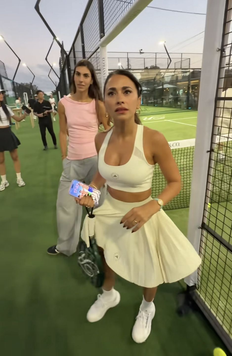 Żona Lionela Messiego zapytana o pracę