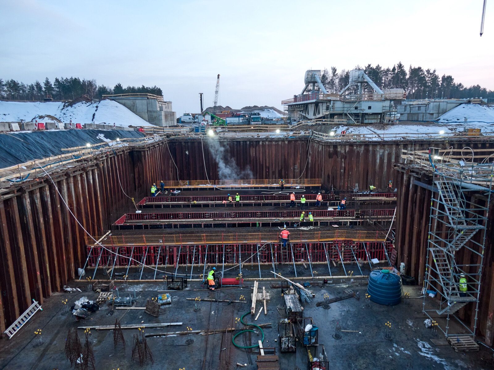 Przy budowie śluzy wykorzystane zostanie ponad 20 tys. m3 betonu