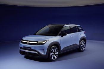 Volkswagen ID. Cross już oficjalnie. W tej cenie możesz mieć wypasionego T-Crossa, którego zatankujesz