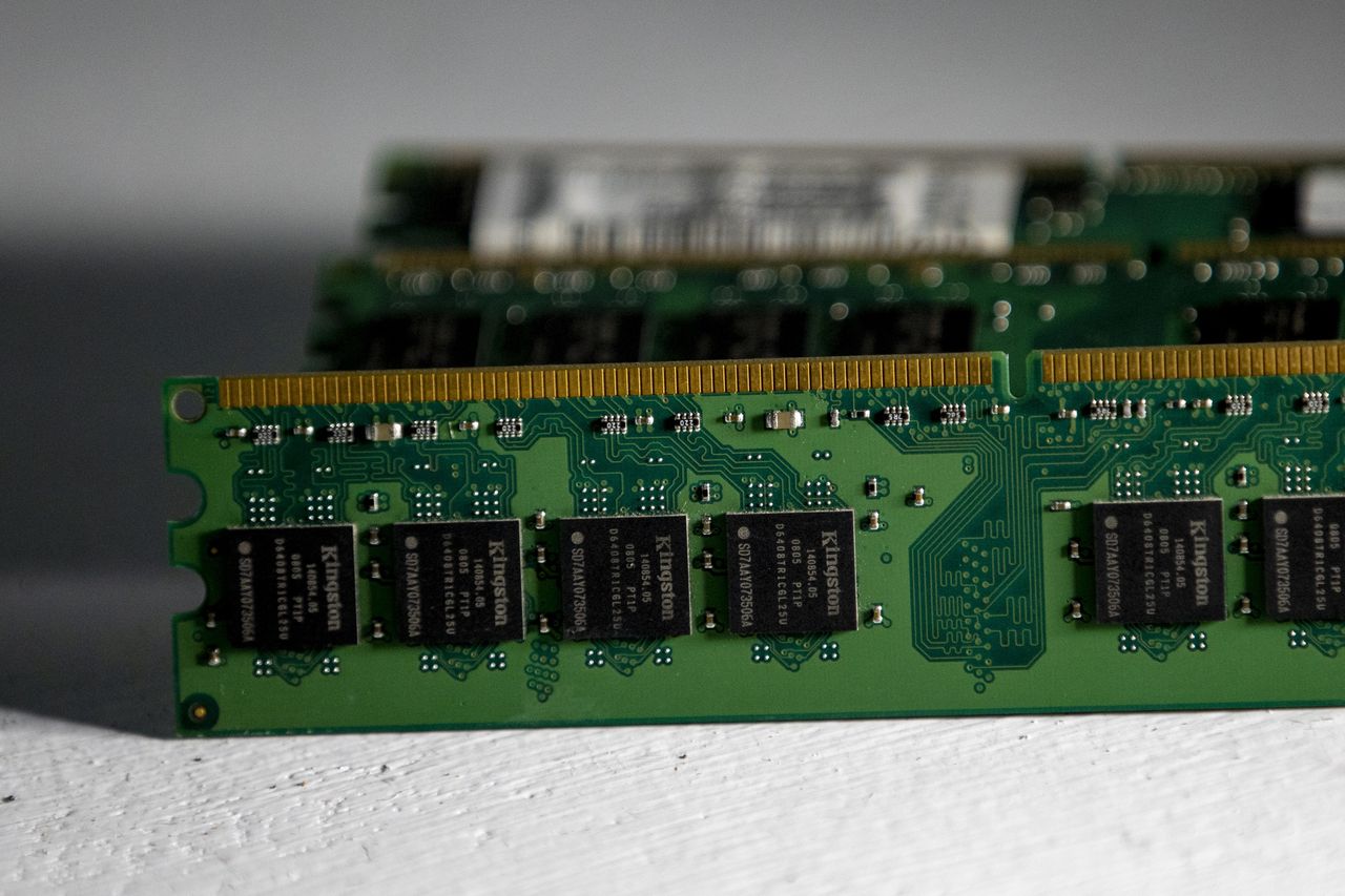 Pamięci RAM i NAND stanieją w 2022 roku. Niestety, dopiero pod koniec - Pamięć operacyjna 