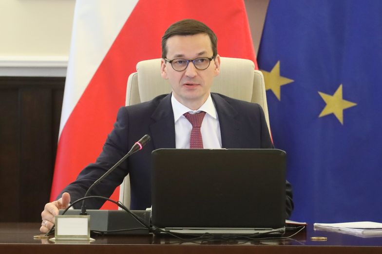 Premier deklaruje posiadanie 2,55 mln zł oszczędności.