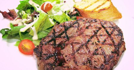 Grillowany antrykot wołowy bez kości (samo mięso, II klasa mięsa)