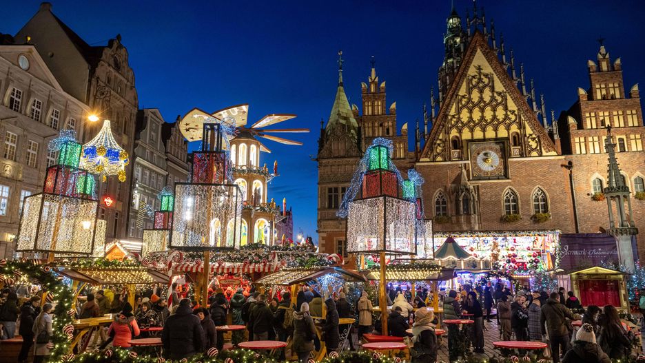 jarmark
Maciej Kulczy�ski
Bo�e narodzenie, Jarmark Bo�onarodzeniowy, r�kodzie�a, rynek, stoiska, wroc�awski