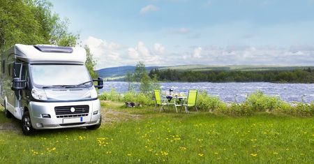 Caravaning coraz popularniejszy, mimo niskiego standardu pól kempingowych w Polsce