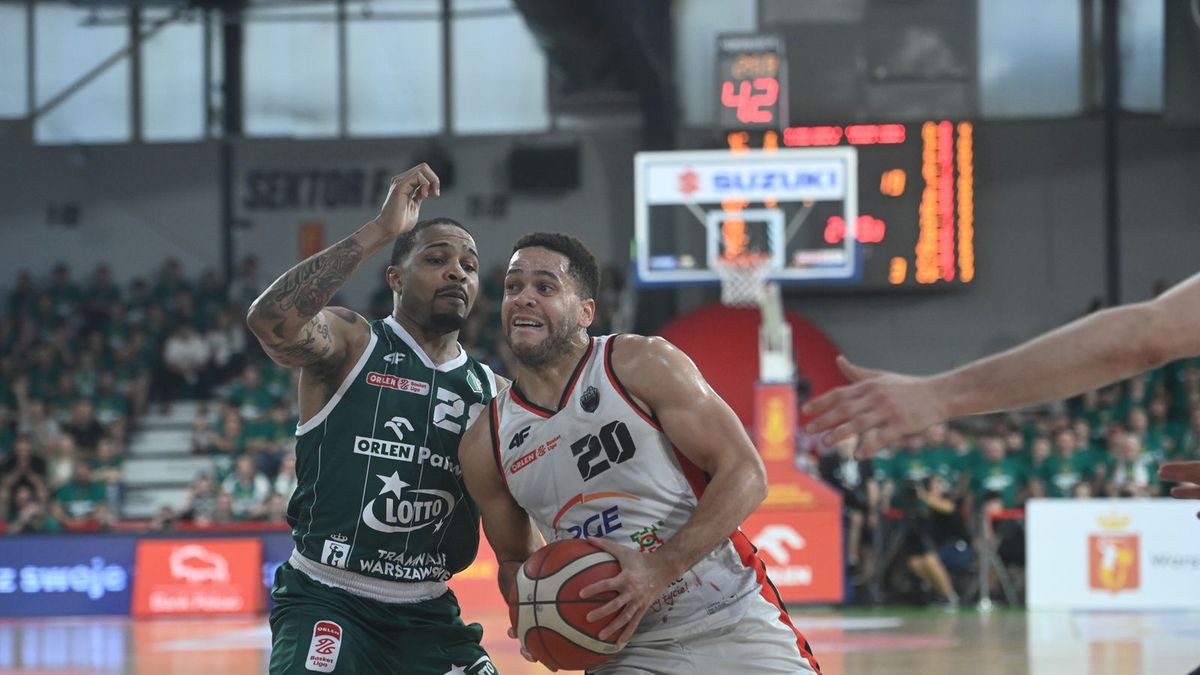 PAP / Piotr Nowak / Keifer Sykes i Emmanuel Lecomte