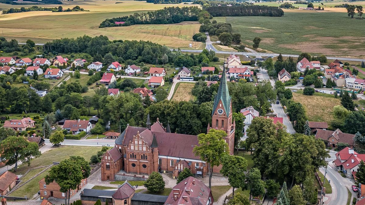 XV-wieczna Bazylika Narodzenia  Maryi Panny w Gietrzwałdzie