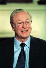 Michael Caine flirtuje z Vanessą Hudgens