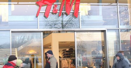 H&M inaczej niż cała branża. Zyskał w upały i zwiększył sprzedaż w Polsce