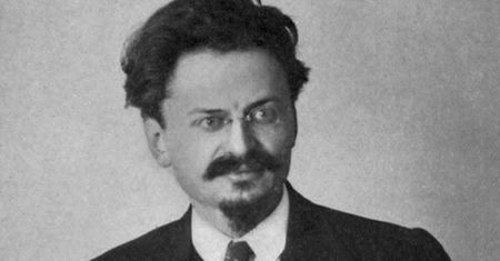 Warszawski Gambit Trockiego
