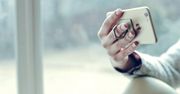 10 niedrogich, ale praktycznych akcesoriów do smartfonów
