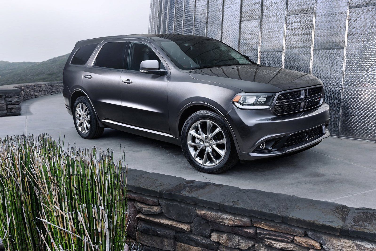 Dodge Durango - alternatywa dla kompaktowych SUV-ów klasy premium