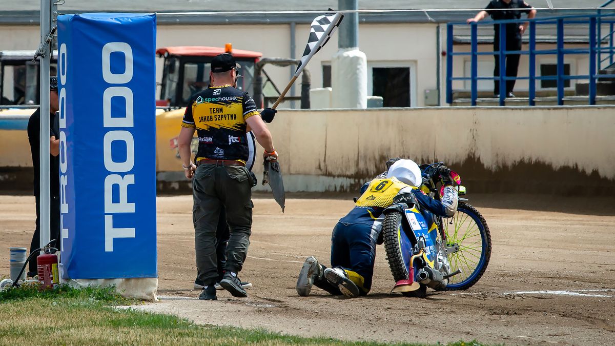 Zdjęcie okładkowe artykułu: WP SportoweFakty / Romuald Rubenis / Jakub Szpytma w heroicznej walce o punkty przy zdefektowanym motocyklu