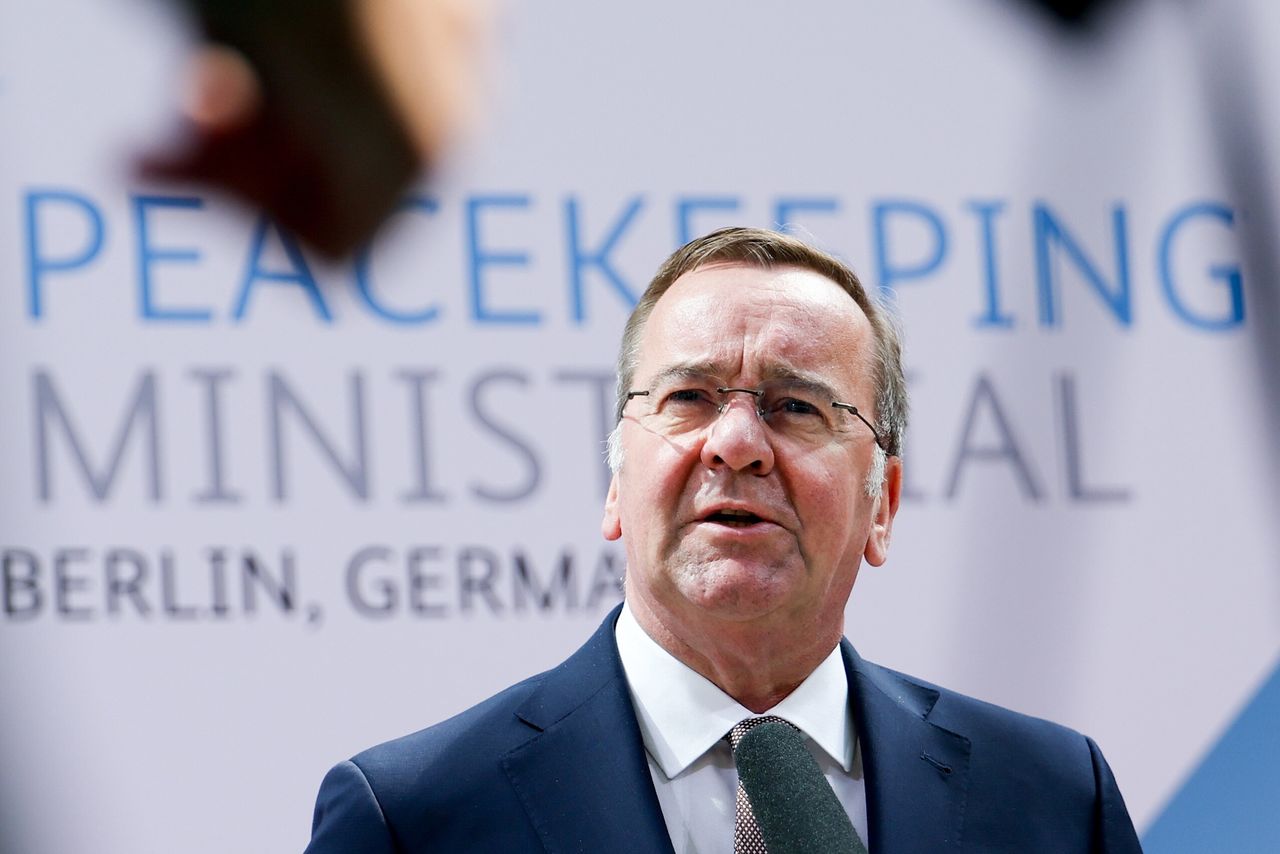 Germany urges West to tighten grip on Russia amid tensions