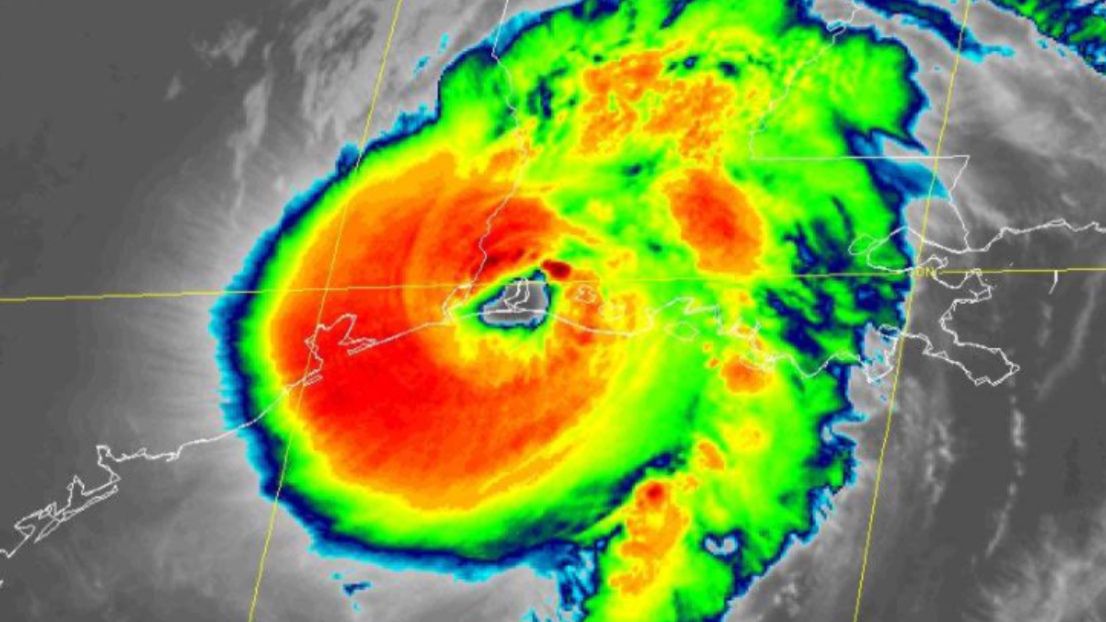 Zdjęcie satelitarne huraganu