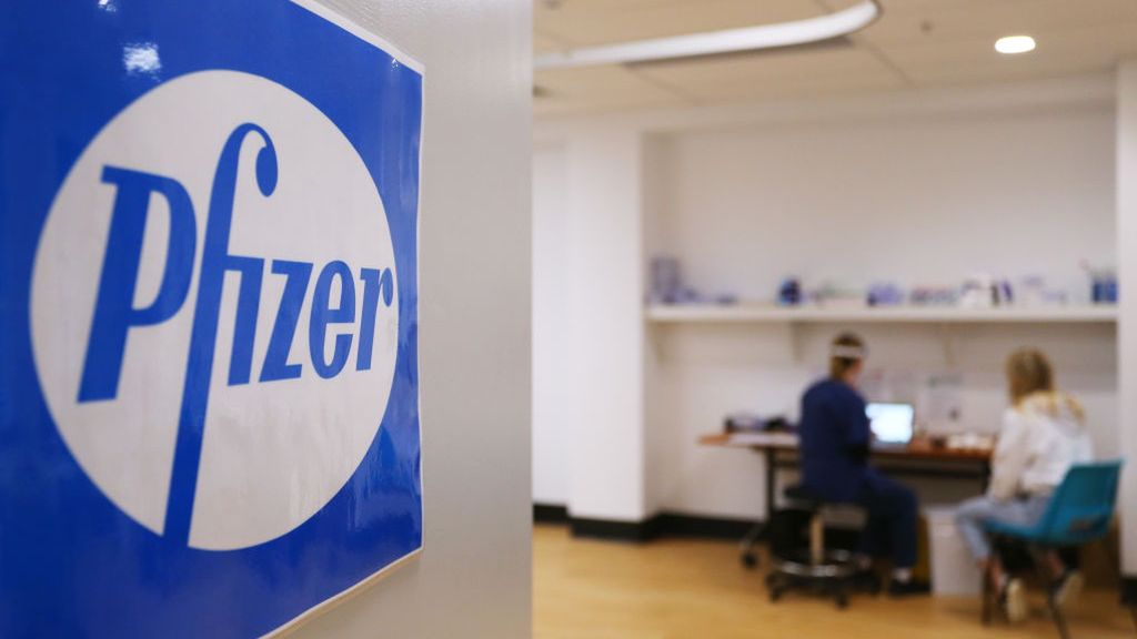 Pfizer wydał oświadczenie w sprawie śmierci zaszczepionej osoby