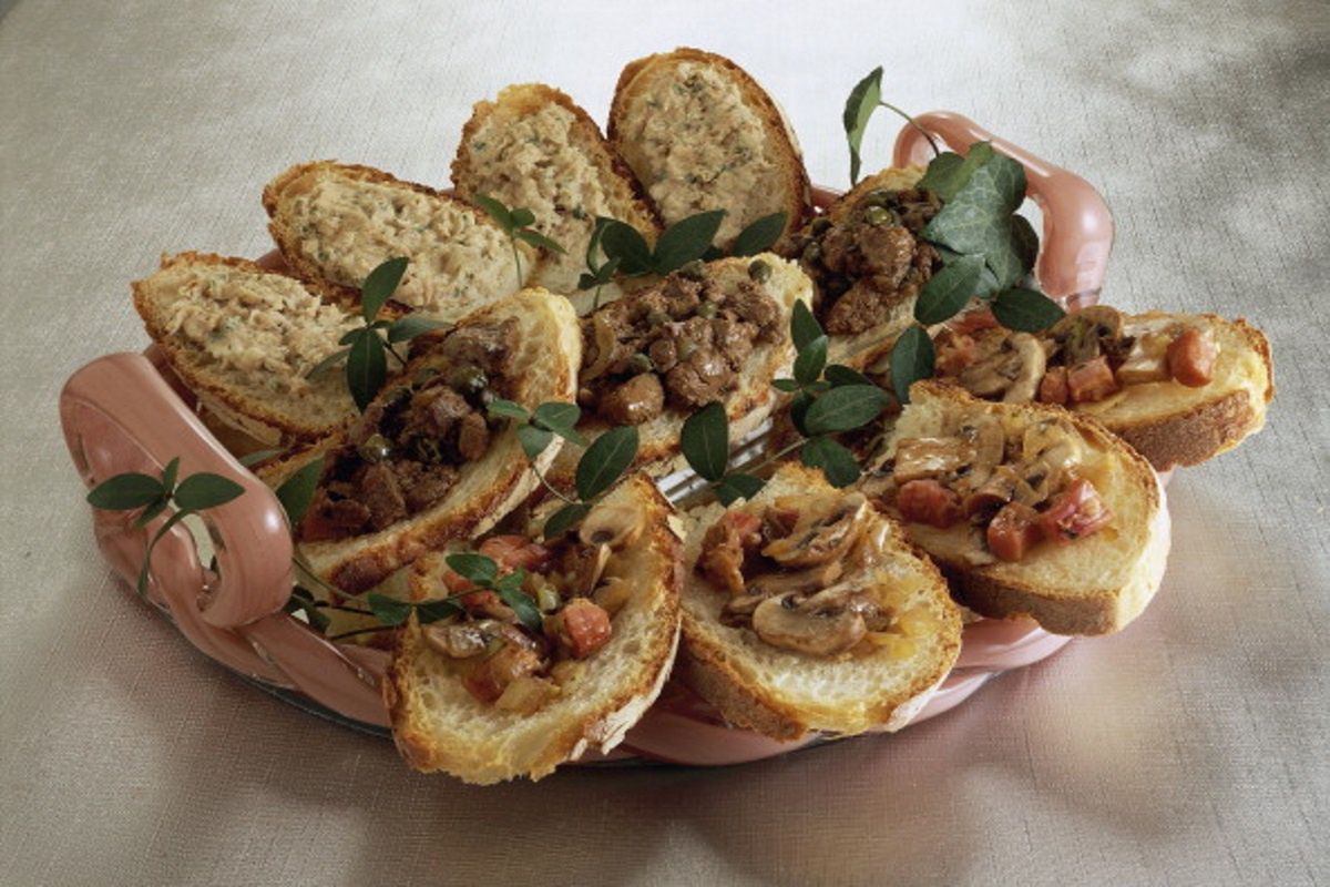 Grzanki z chleba tostowego szczególnie przypadną do gustu miłośnikom włoskiej kuchni 